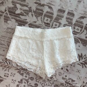 Streetwear Society Cream Lace Shorts
